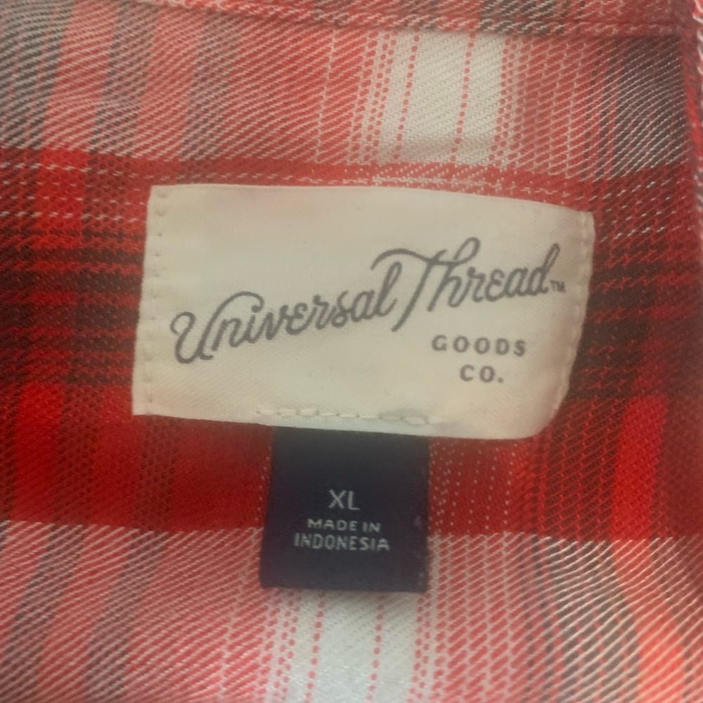 Universal threads flannel - Picture 2 of 3